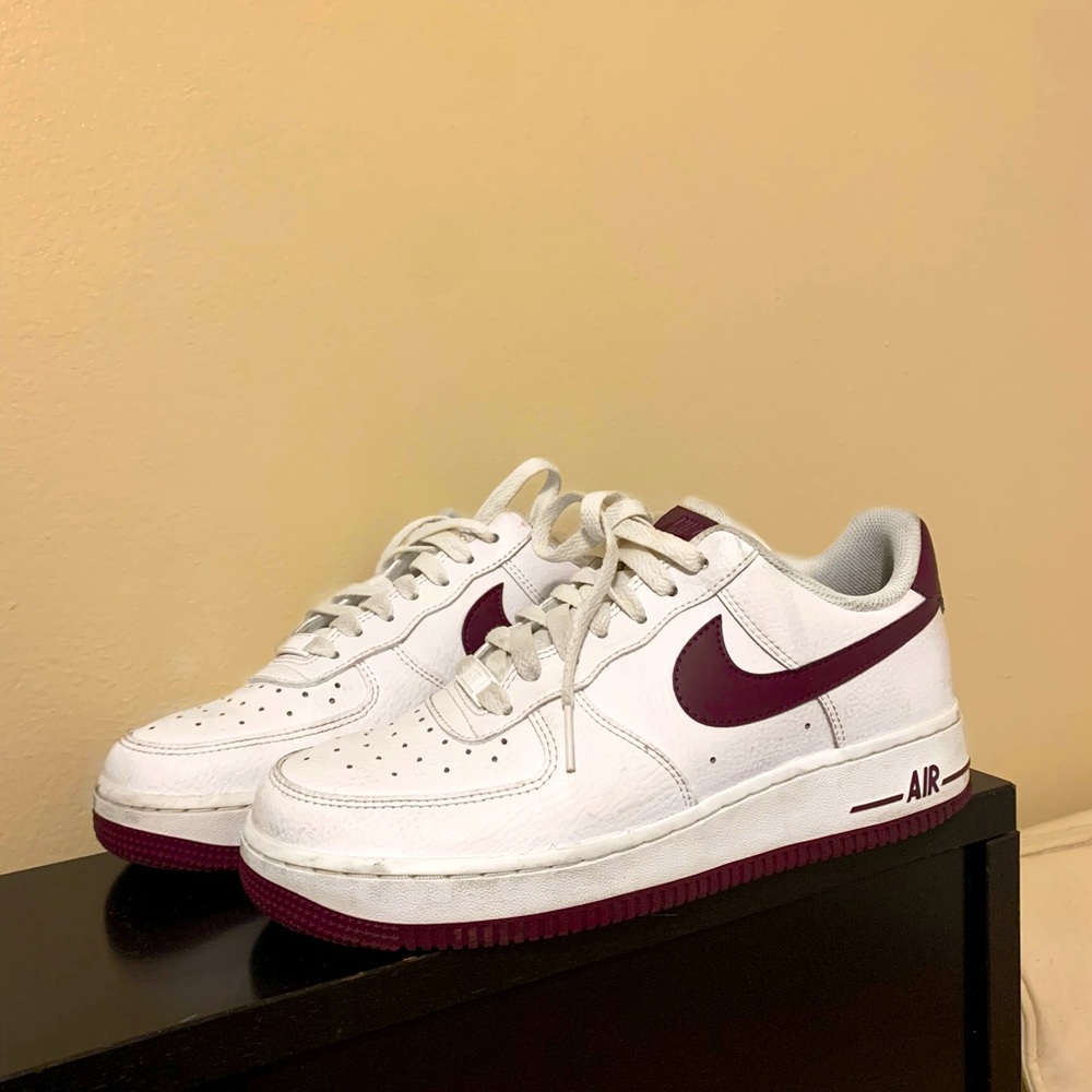 Burgundy Nike Air Forces SIZE 8